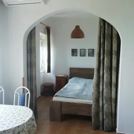 Csizmazia Apartman Tihany Room photo