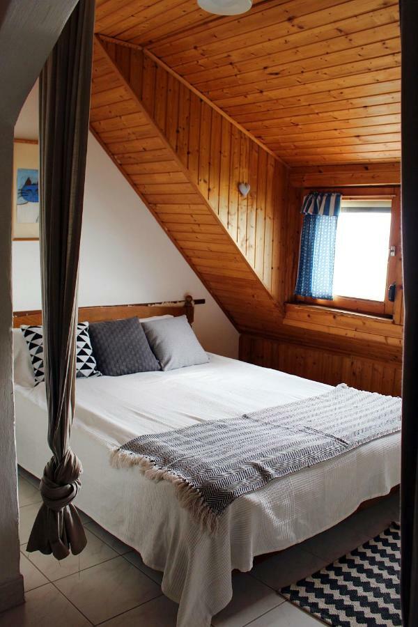 Csizmazia Apartment *